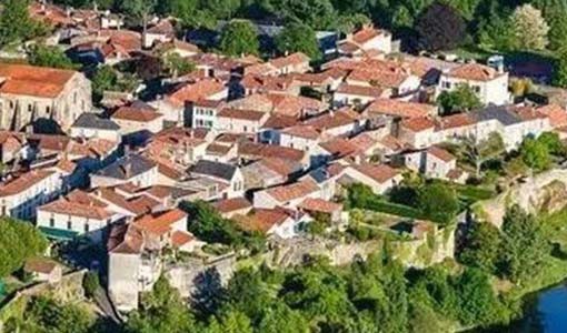 济宁回乡建别墅为什么一定要选专业乡墅公司